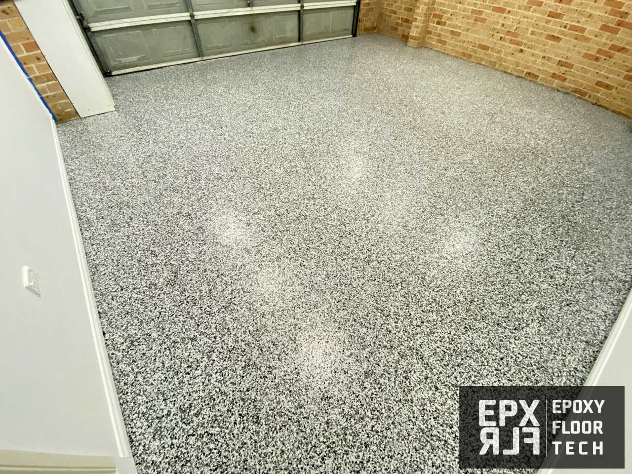 Ash-grey-flake-premium-flake-epoxy-floor-coating