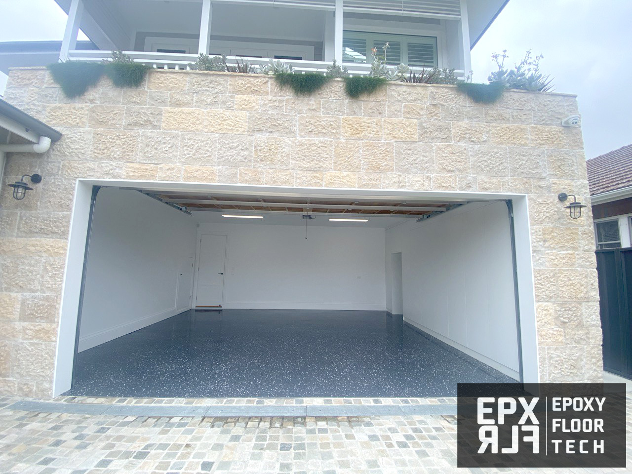 dusty-grey-garage-premium-flake-flooring-Five-Dock