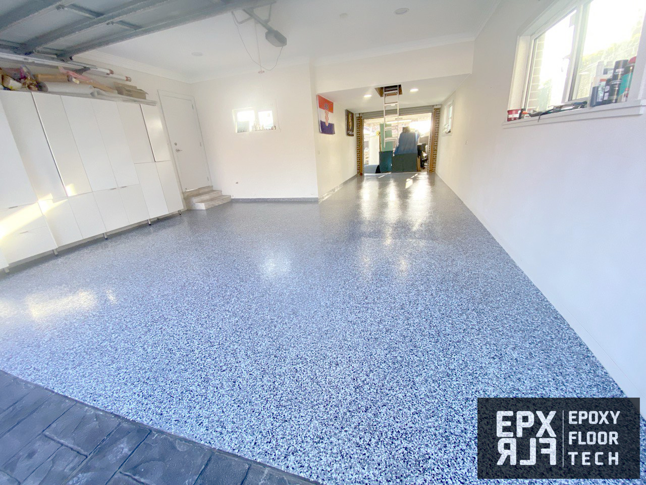 flake-floors-garage-epoxy-painting-Campbelltown