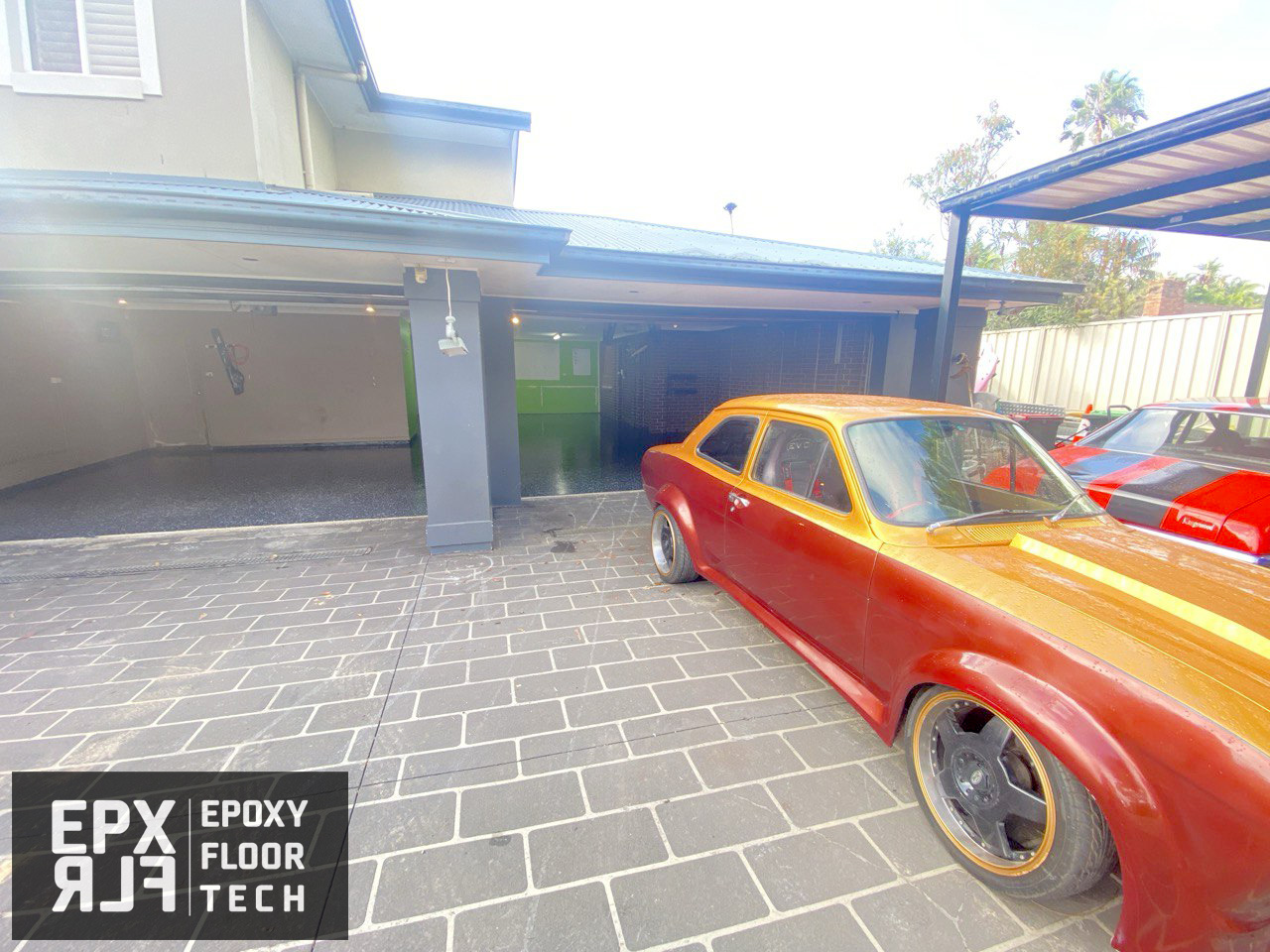 garage-premium-flake-flooring-dark-grey-Berowra