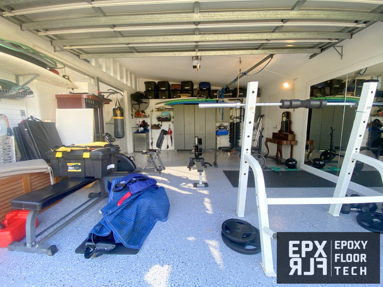 home-gym-garage-premium-flake-partial-epoxy-floors-north-shore