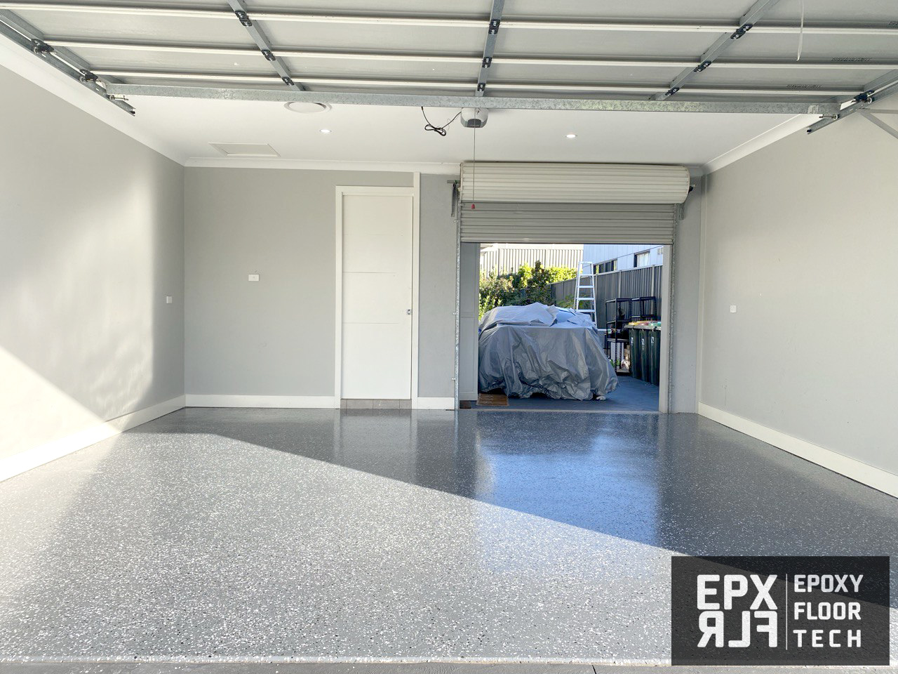 partial-flake-epoxy-flooring-Campbelltown