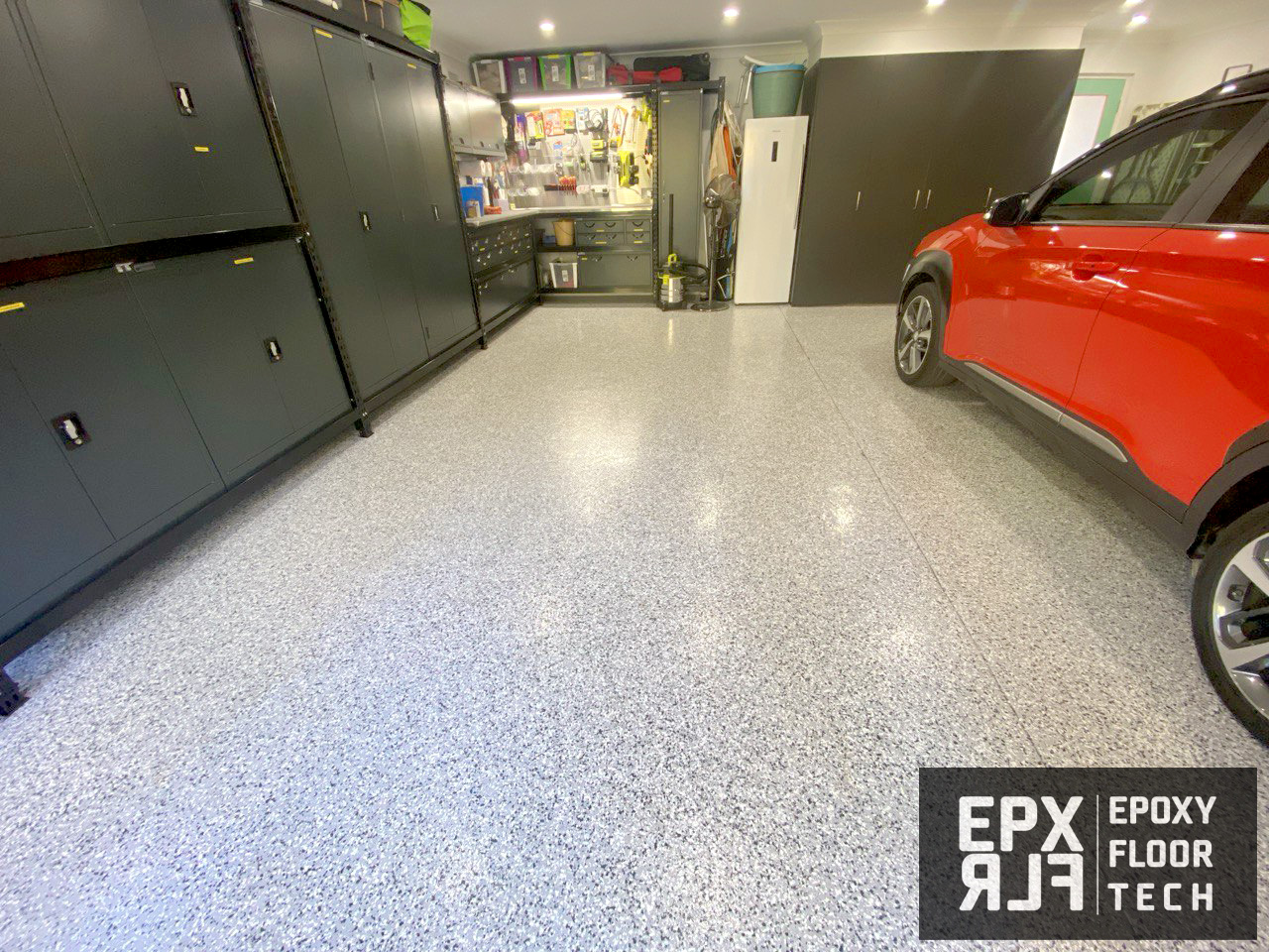 premium-full-flake-epoxy-flooring-St-Ives