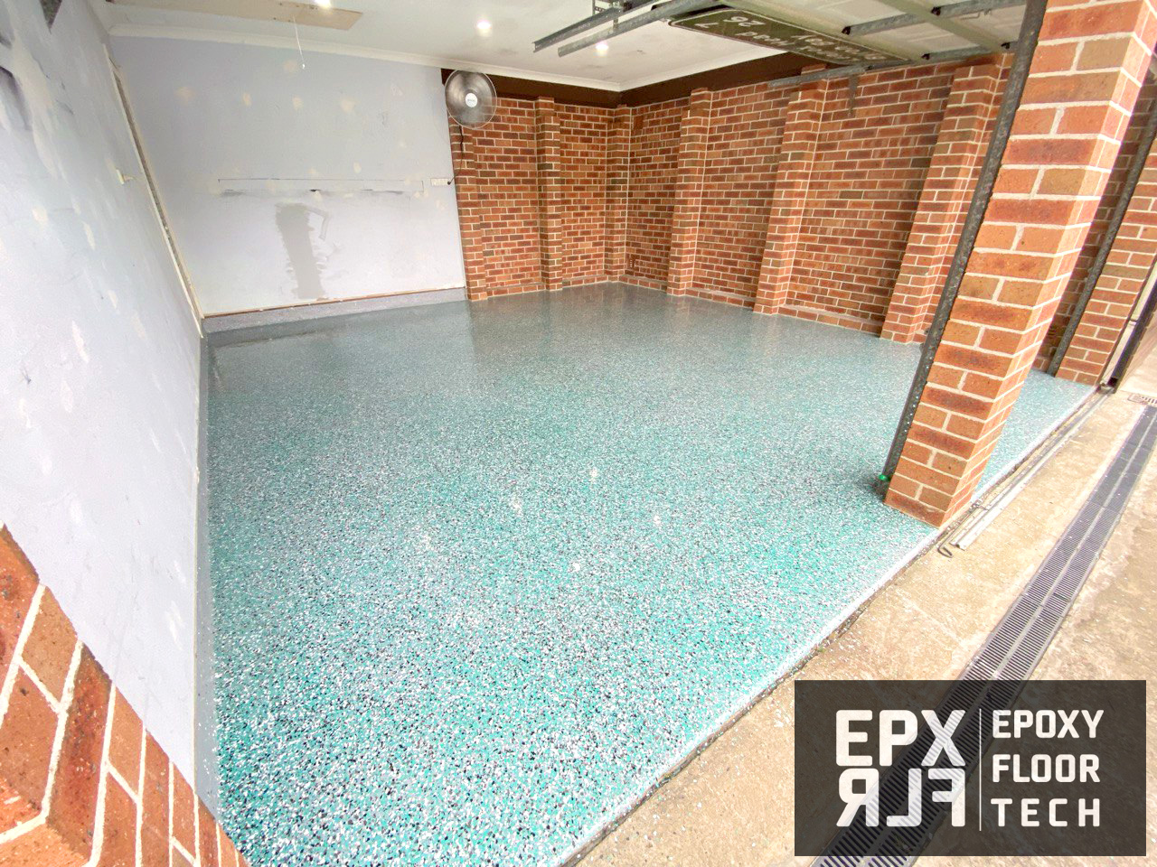 premium-full-flake-teal-epoxy-flooring-Penrith
