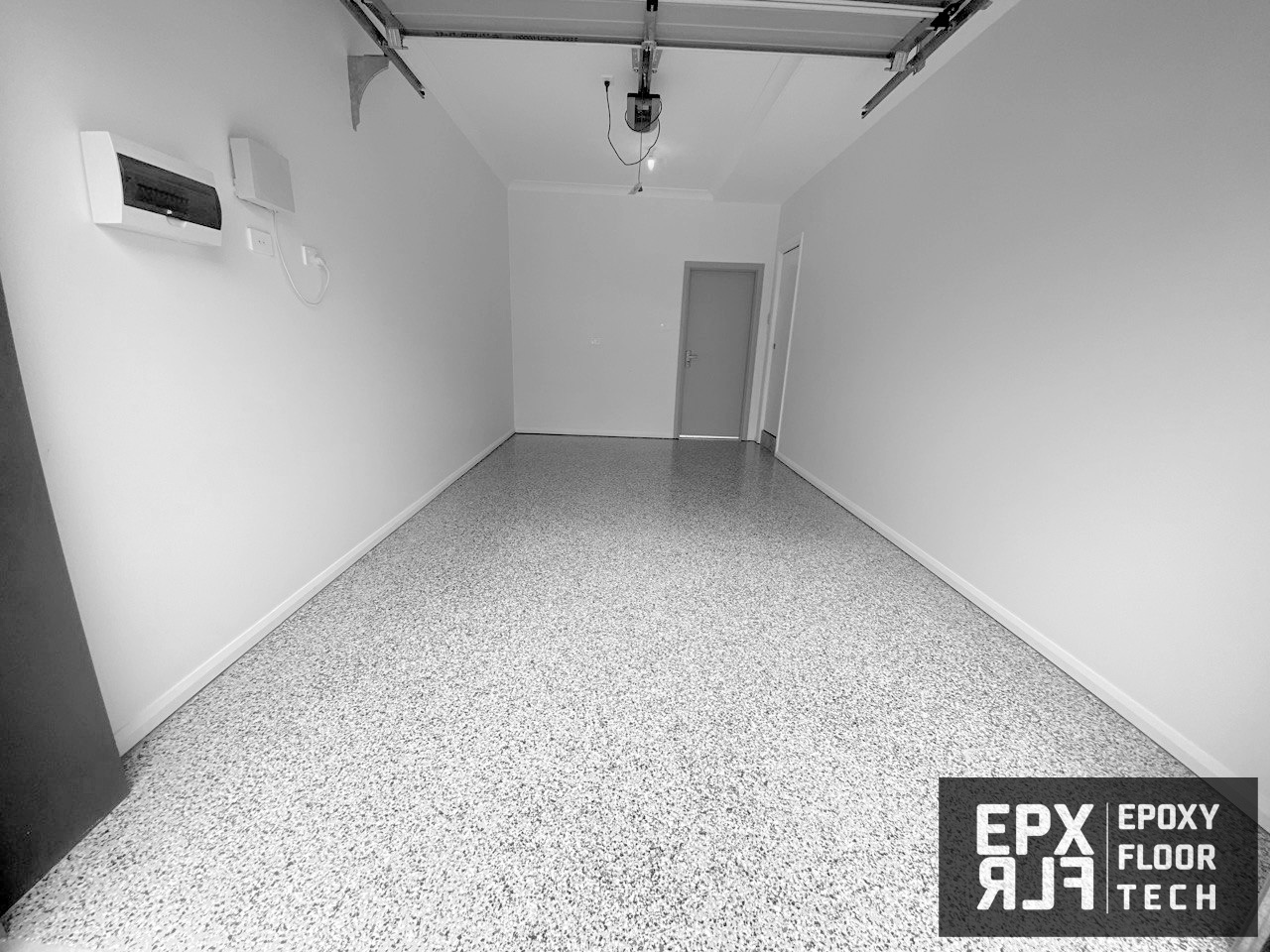 single-garage-full-flake-epoxy-flooring-Gosford