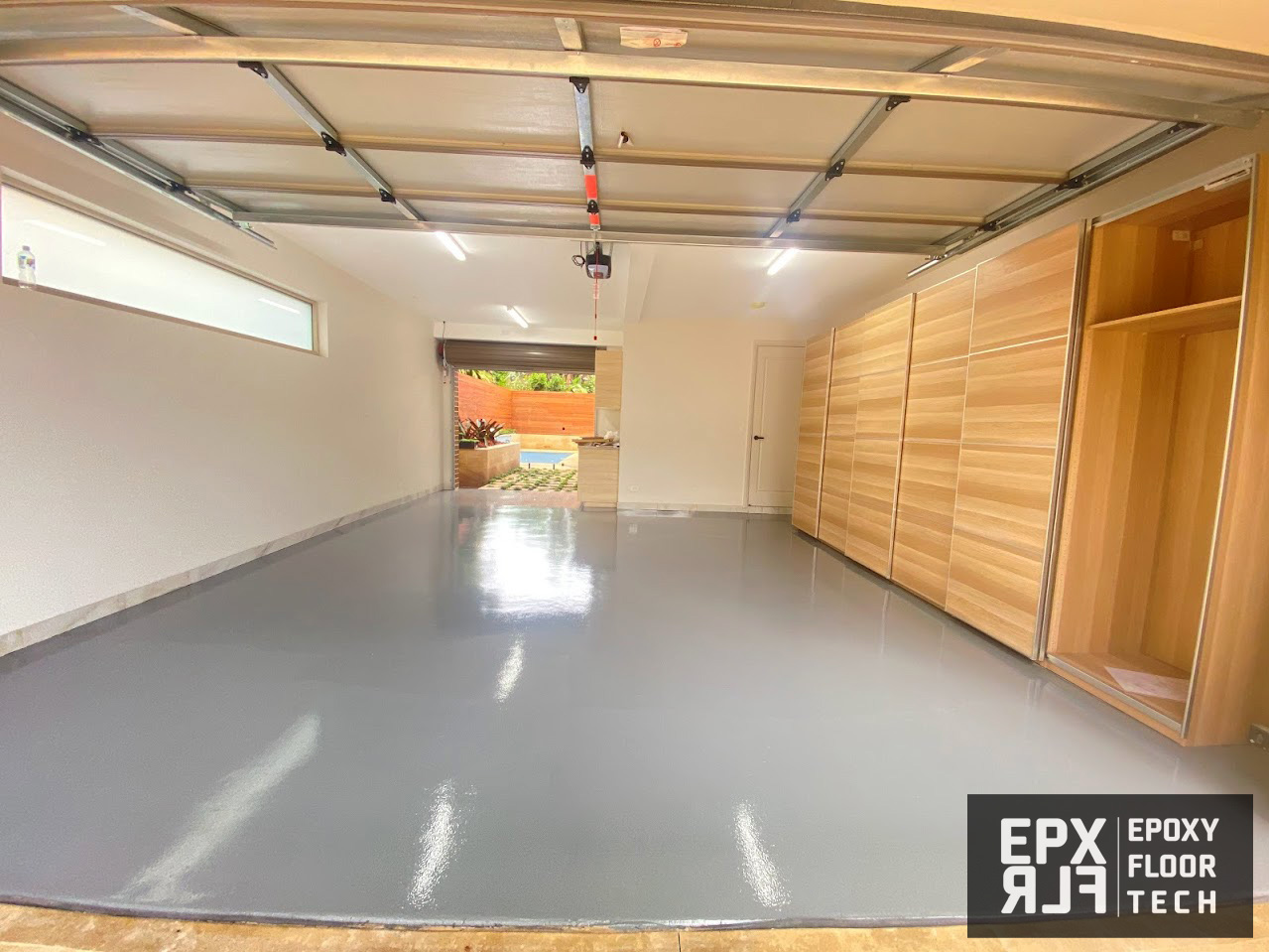 solid-colour-garage-epoxy-flooring-dusty-grey