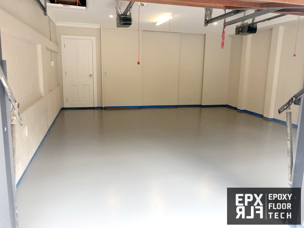 solid-epoxy-floors-garage-dark-grey