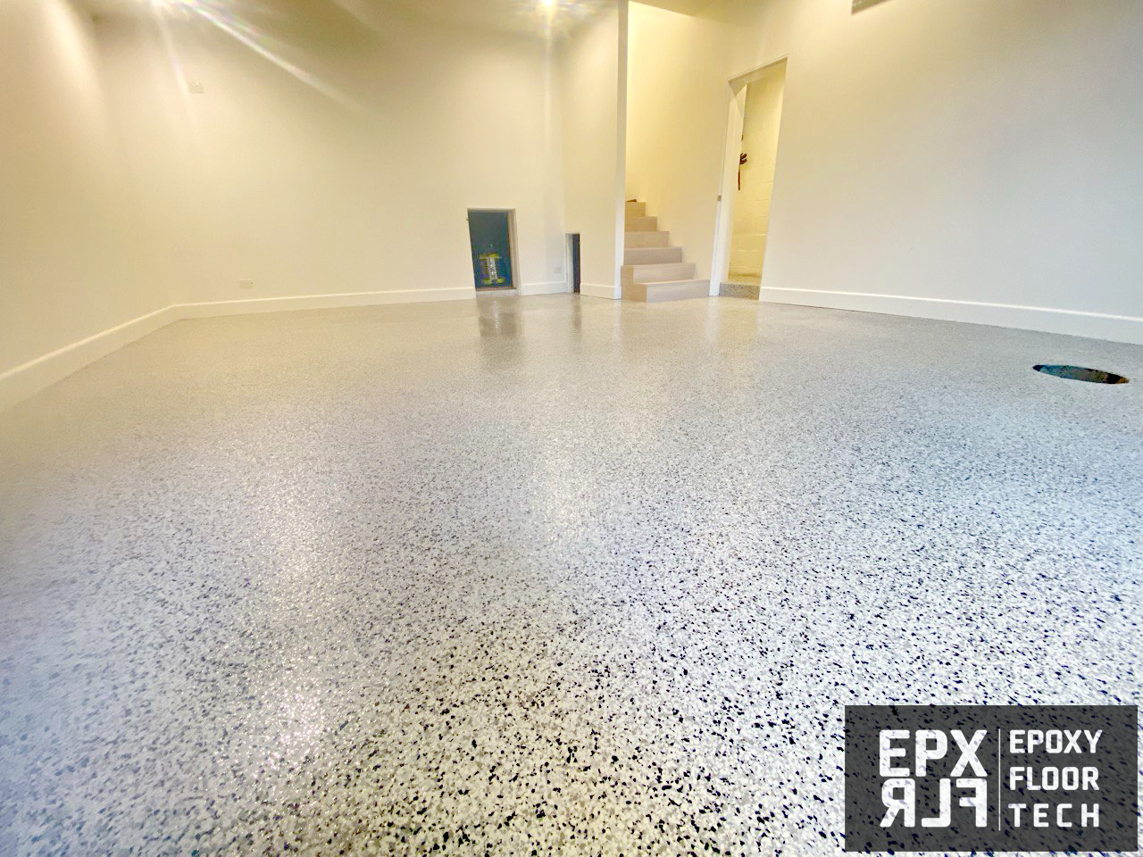 whisper-ashen-premium-flake-epoxy-garage-flooring-Turramurra